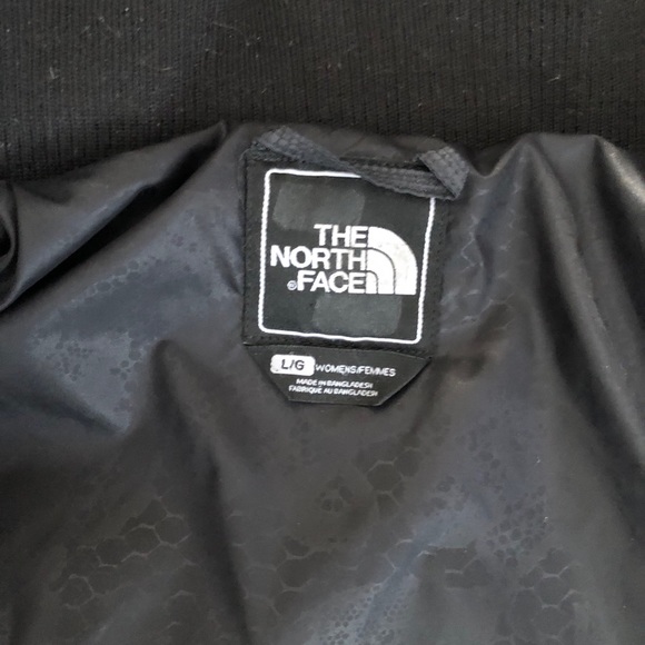 Women’s northface puffer - Picture 2 of 2